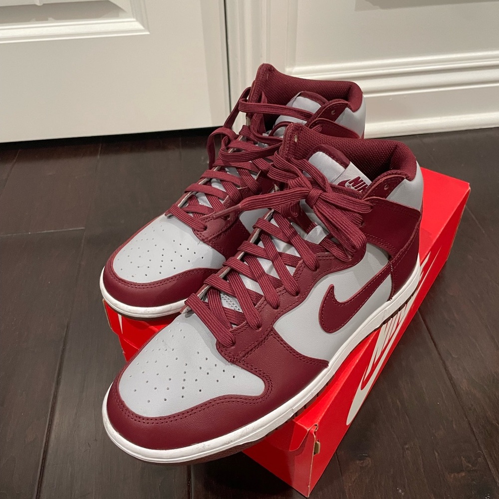 BRAND NEW air Jordan 1’s size M8.5!